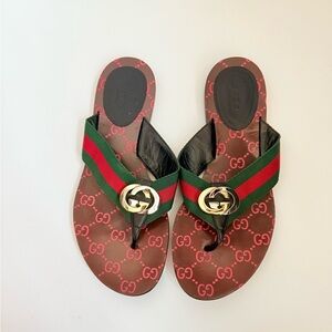 Gucci Brown leather Kika Web thongs sandals Interlocking GG EU 39